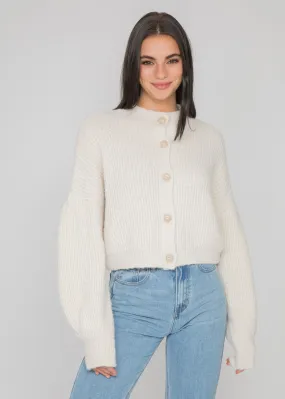Cardigan beige en maille boutonné à col montant