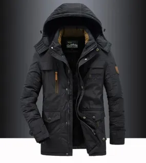 Veste d'hiver parka pour hommes avec capuche en fourrure et beaucoup d